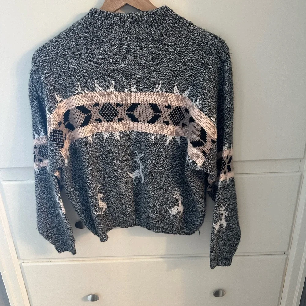 Gray Patterned Sweater - Picture 2 of 2